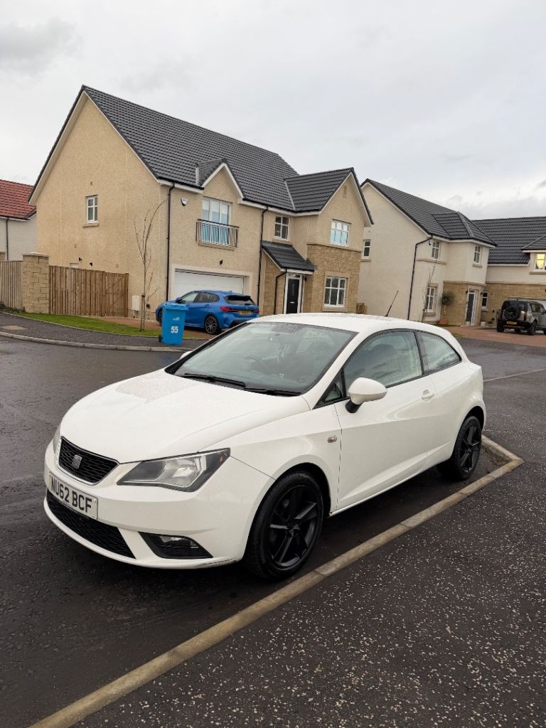 Seat, IBIZA, Hatchback, 2012, Manual, 1390 (cc), 3 doors