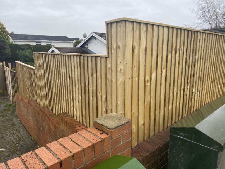 Fencing, Paving, Garden Design, Fresh Turf, Artificial Grass, Maintenance 