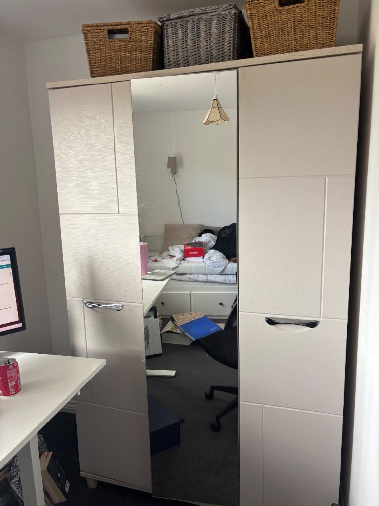 Triple Door Good Quality Wardrobe with Mirror
