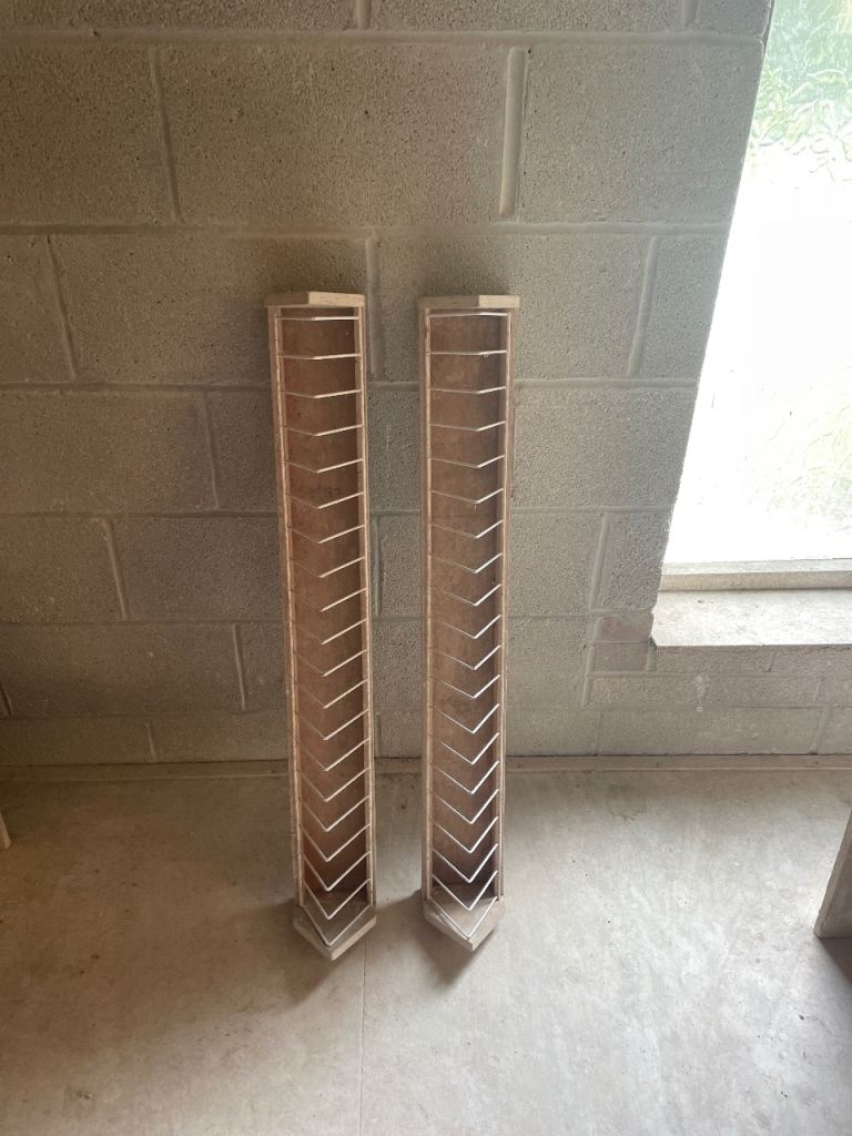 2 Timber Feeders