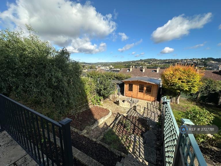 1 bedroom flat in Wells Road, Bath, BA2 (1 bed) (#2727781)