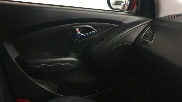 HYUNDAI IX35* 1.7 Crdi * 2wd* DIESEL*26,000 MILES* 1 OWNER* FULL S/HISTORY 