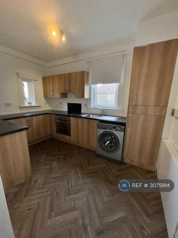 2 bedroom flat in Laurelbank, Coatbridge, ML5 (2 bed) (#3075814)