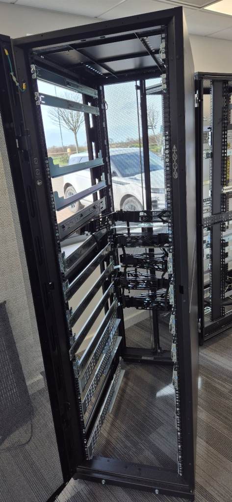 Dell Server Cabinets