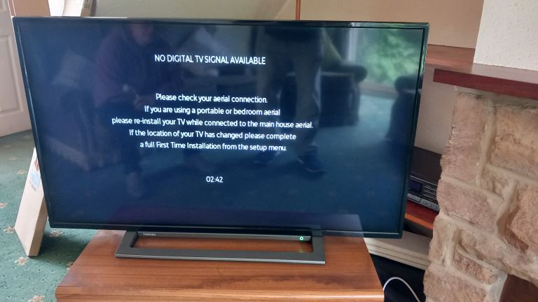 TV 