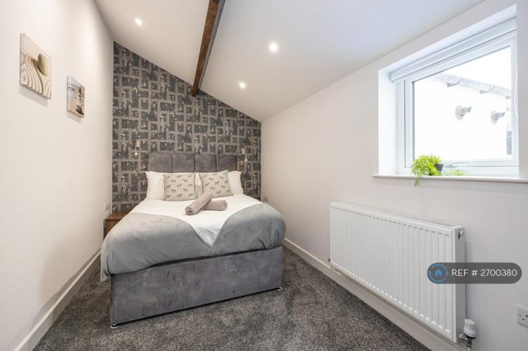 2 bedroom flat in West End Road, Morecambe, LA4 (2 bed) (#2700380)