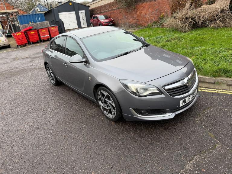 2016 Vauxhall Insignia 1.6 CDTi SRi VX Line Nav Hatchback 5dr Diesel Manual