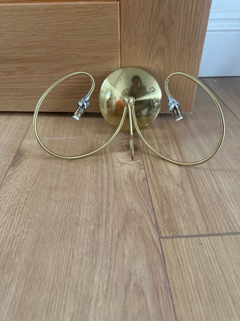 Wall Light + bulbs, Gold Colour £10