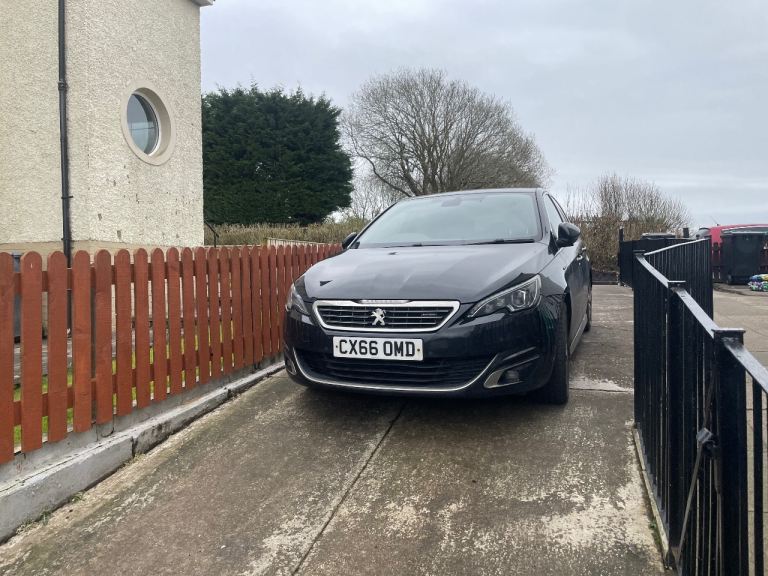 Peugeot, 308, Hatchback, 2016, Manual, 1199 (cc), 5 doors