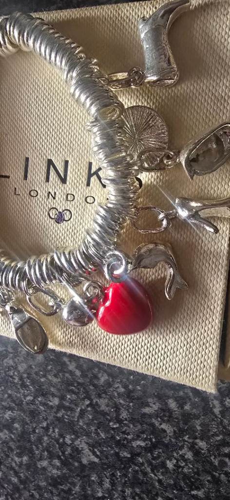 Links london