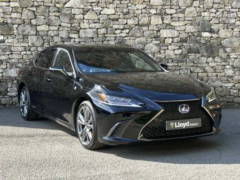 LEXUS ES 300h 2.5 F-Sport 4dr CVT