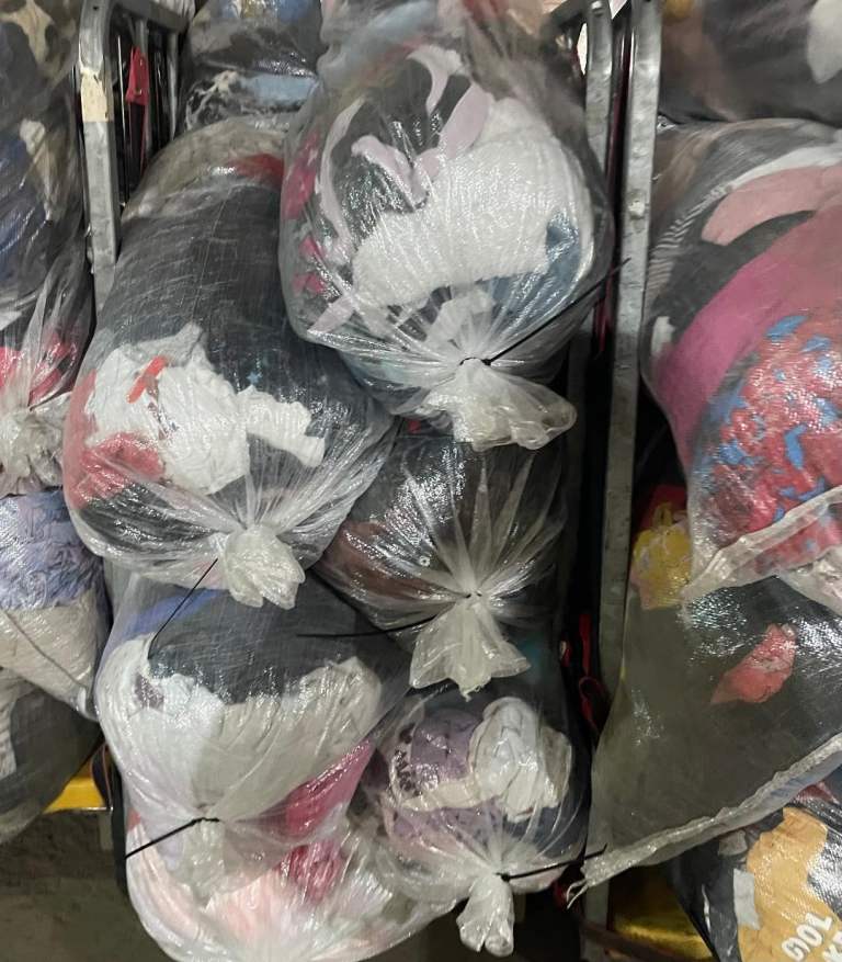 Second Hand Clothing In Bulk Adults or Kids A or B Grade From £1 KG. Delivery Available