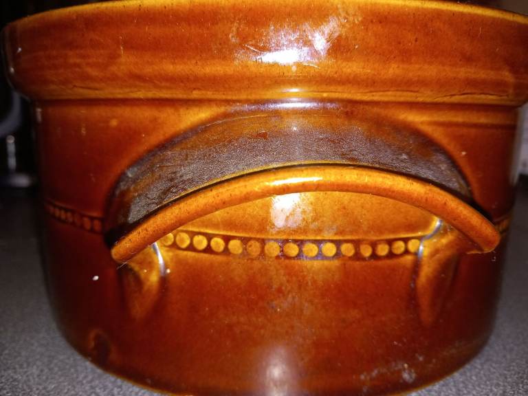 vintage cassarole dish 