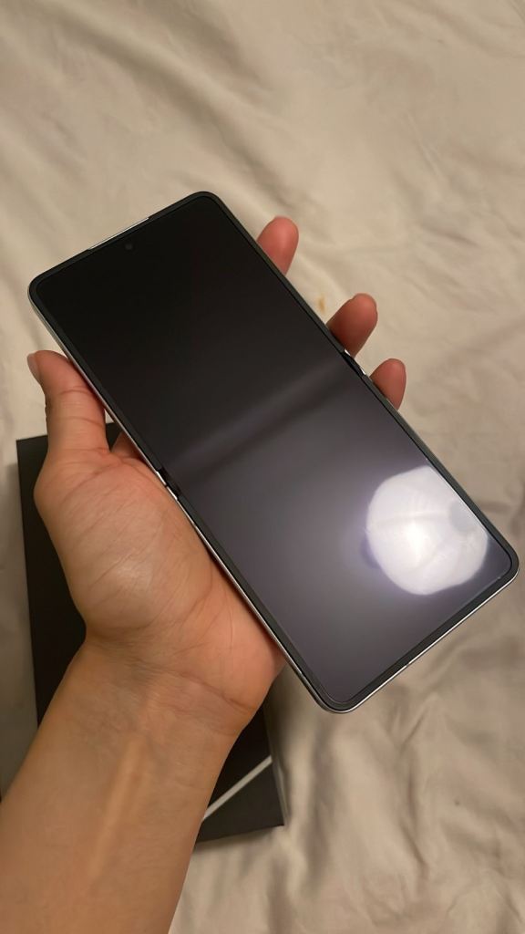 Samsung Galaxy Z Flip 7 & Galaxy Buds