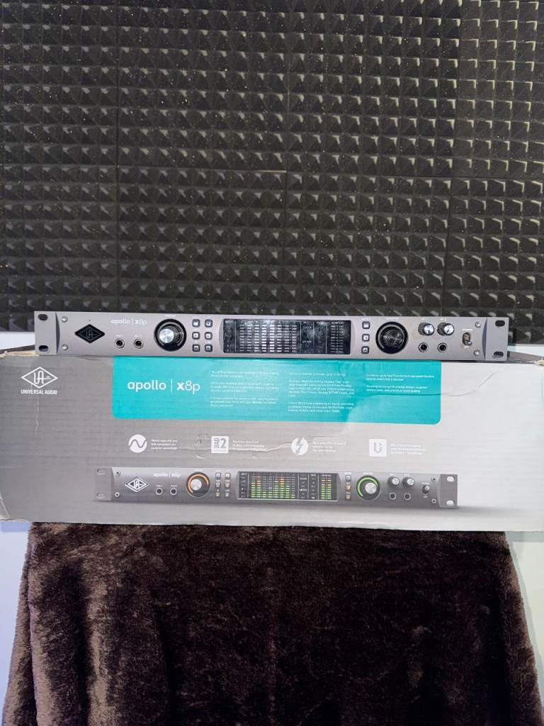 Apollo X8P Thunderbolt Studio Audio Interface With UAD Plug Ins - Barely Used!