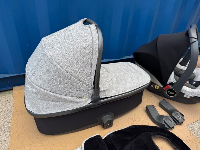 Oyster 3 Full Stroller Pram Travel System with Car Seat