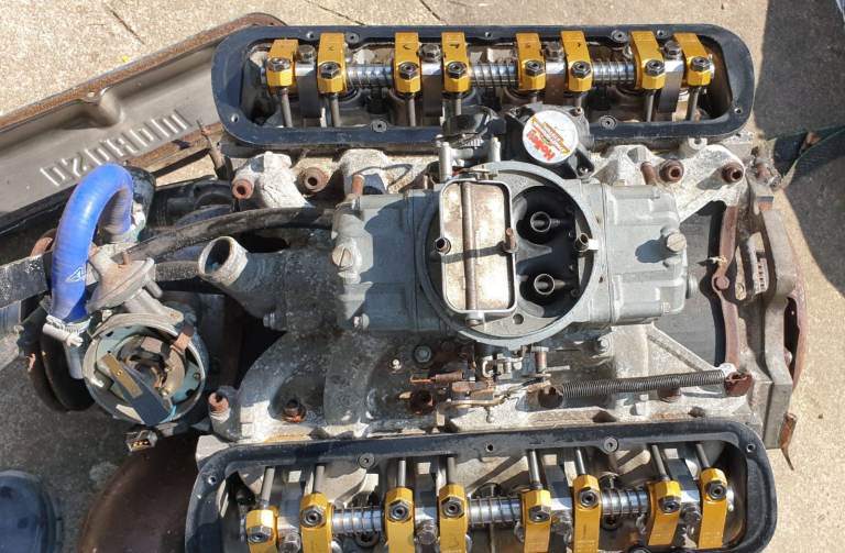 Modified 3.9 rover v8 engine
