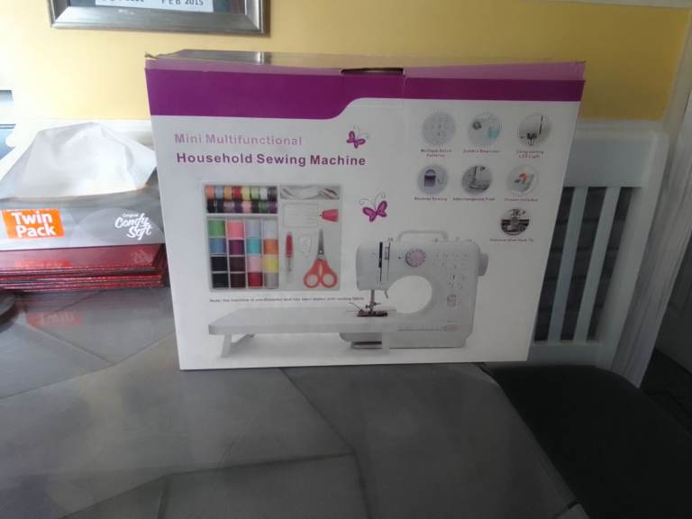 SEWING MACHINE