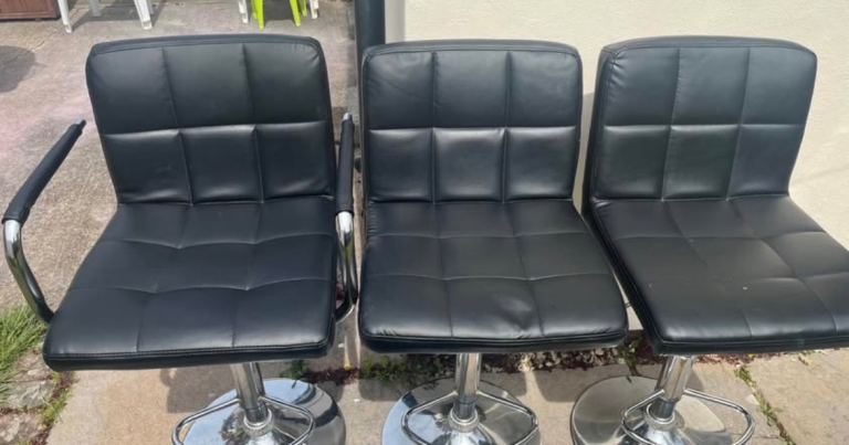 Set of 3 Black Faux Leather Bar Stools – Good Condition