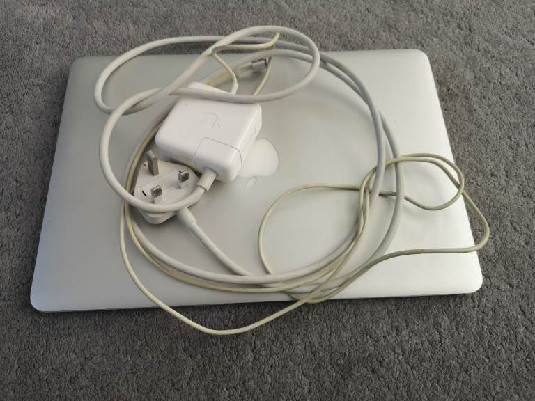 Apple MacBook Laptop with Charger – Good Condition