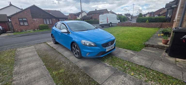 Volvo V40 r design D2 