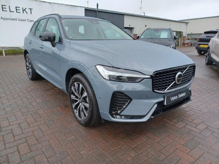 VOLVO XC60 2.0 B4D Plus Dark 5dr AWD Geartronic