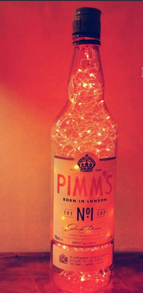 Pimm’s bottle lamp, hardly used, see photos 