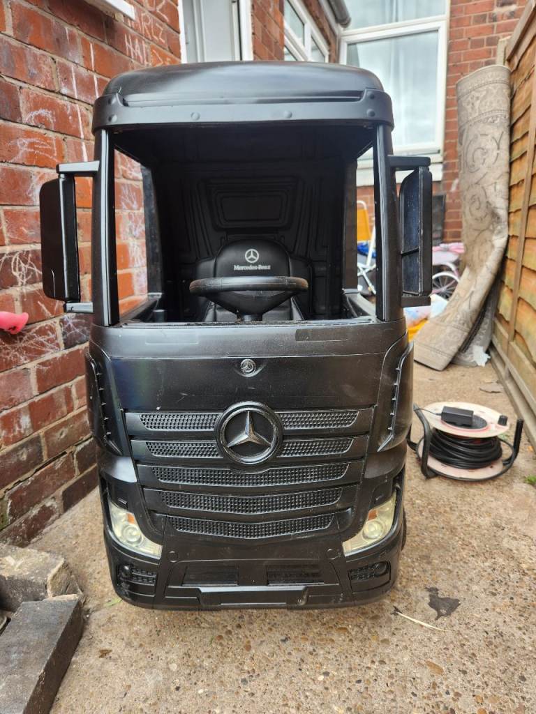 Mercades truck