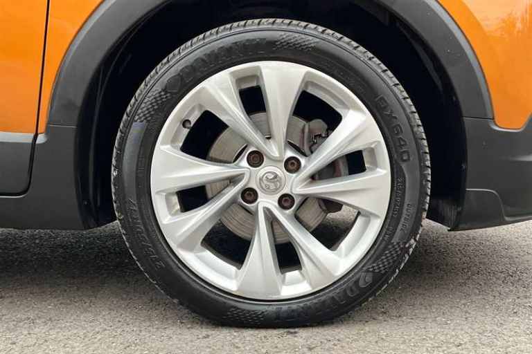 2019 Vauxhall Crossland X 1.2T ecoTec [110] Tech Line Nav 5dr [6 Spd] [S/S] HATCHBACK PETROL Manual