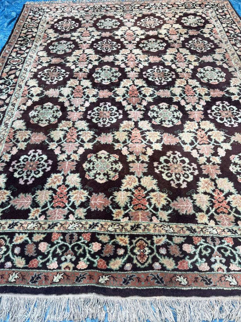 Large Asian Decorative Wool Rug 320cm x 250