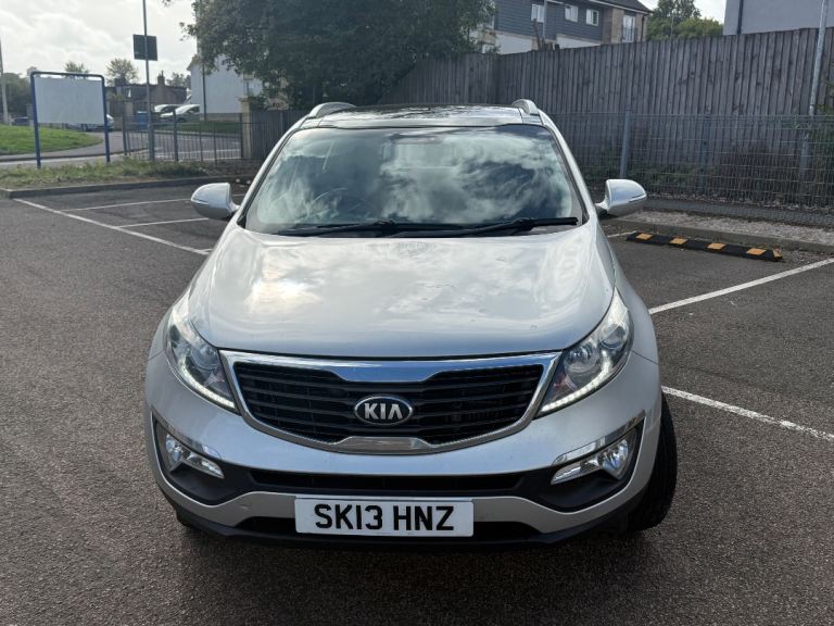 2013 Kia Sportage 11month mot 11 service stamps 