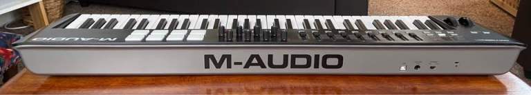 M-Audio Oxygen 61 V4 USB MIDI Controller Keyboard