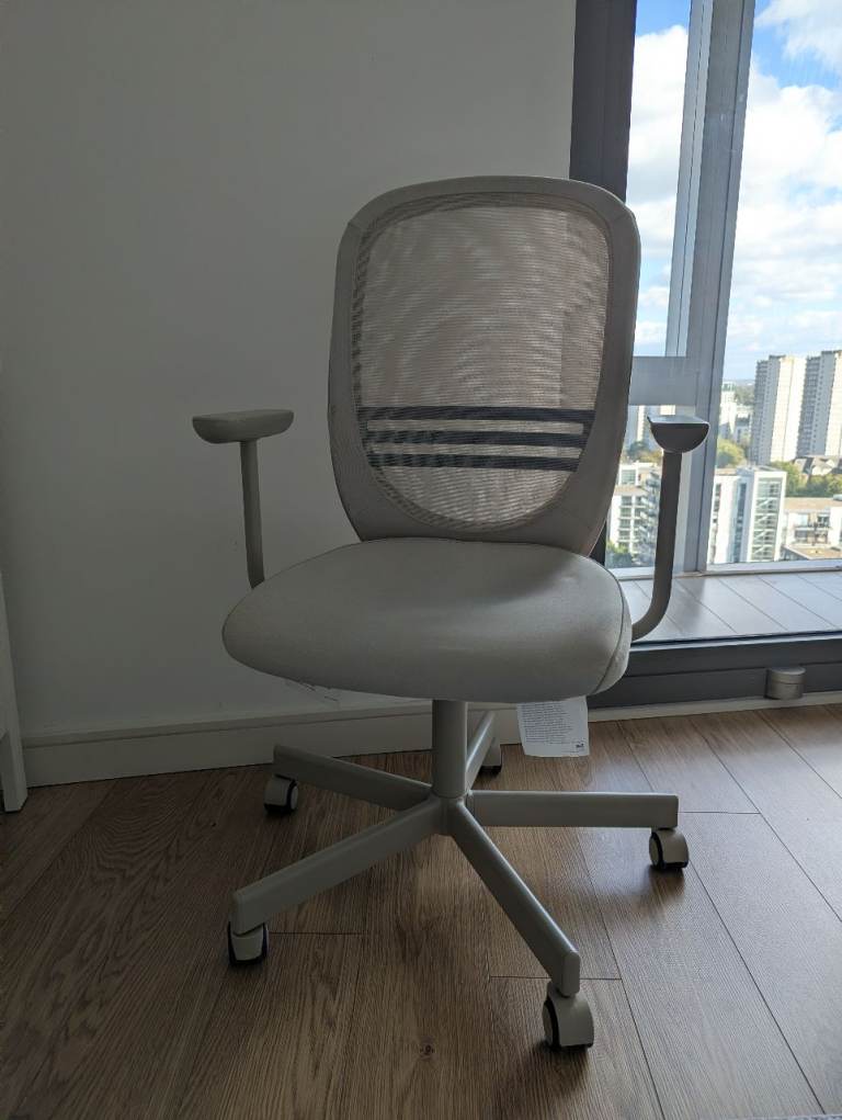 IKEA FLINTAN Office Chair with Armrests – Beige – Very Good Condition