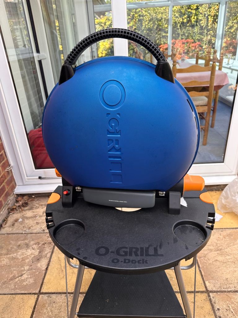O-Grill 3000 Portable Gas BBQ with O-Dock Stand – Good Condition
