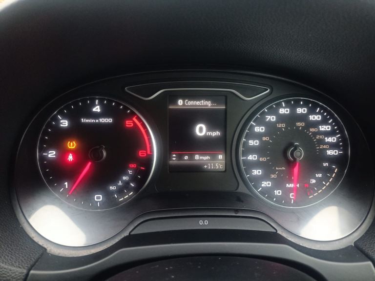 Audi, A3, Hatchback, 2014, Manual, 1598 (cc), 5 doors