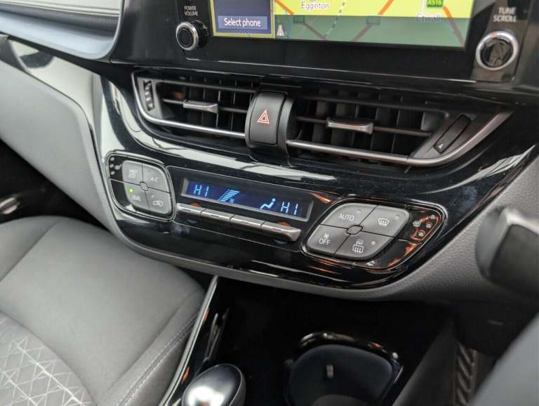 2021 Toyota C-HR 2.0 VVT-h GPF Design SUV 5dr Petrol Hybrid CVT Euro 6 (s/s) (184 ps) - SAT  HATC...