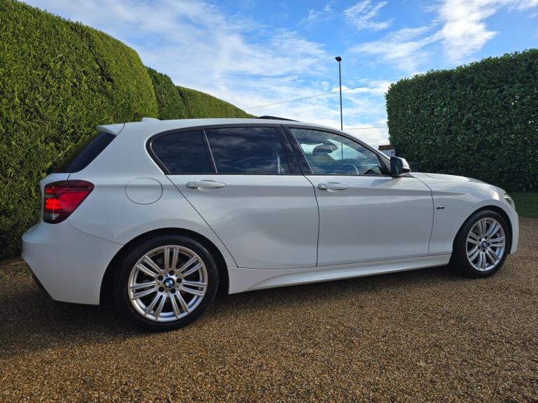BMW 1 SERIES 118i M SPORT - AUTOMATIC - 5 DOOR - 2012 - WHITE **LOW MILES**