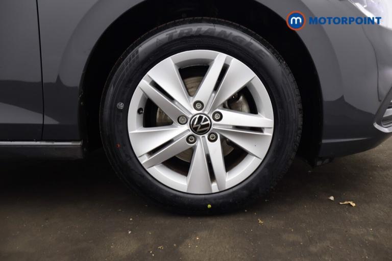 2022 Volkswagen Golf 1.5 TSI Life 5dr Hatchback Petrol Manual