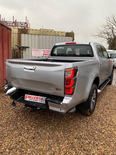 2024 Isuzu D-Max 1.9 DL40 Double Cab 4x4 DAMAGED REPAIRABLE SALVAGE PICK UP Diesel Manual