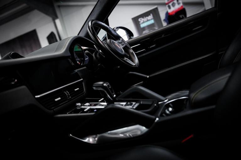 2020 Porsche Cayenne 4.0 V8 E-Hybrid 14.1kWh Turbo S TiptronicS 4WD Euro 6 (s/s) 5dr ESTATE Petro...