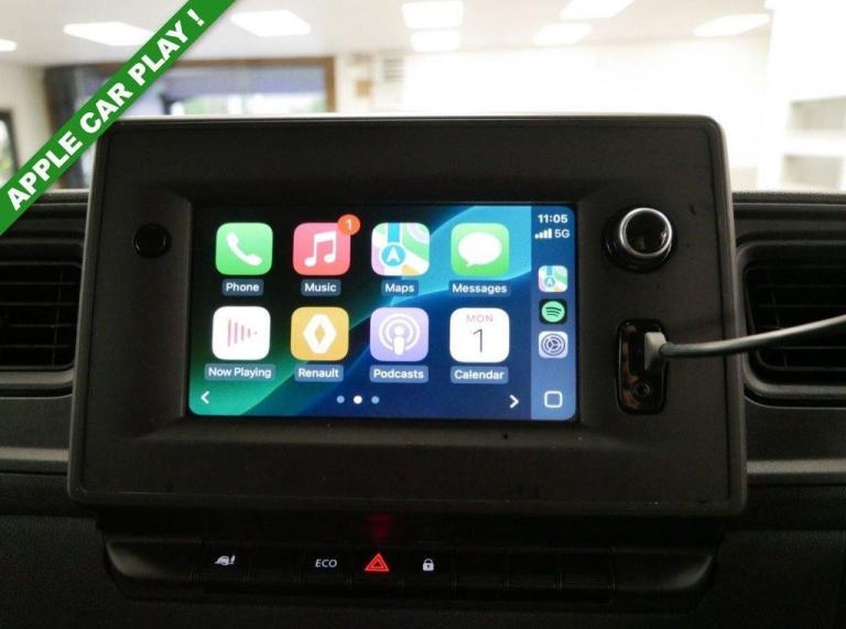 72 RENAULT MASTER 2.3 DCI 135 BHP SWB BUSINESS EDITION ( SAT NAV )