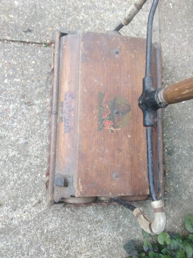 Vintage Ewbank carpet cleaner 