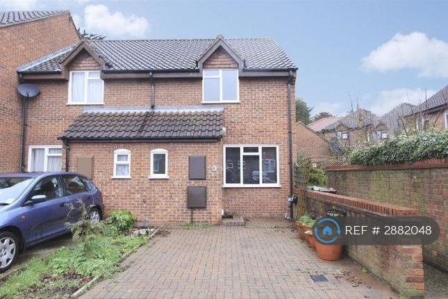 2 bedroom house in Copperfield Way, Pinner, HA5 (2 bed) (#2882048)