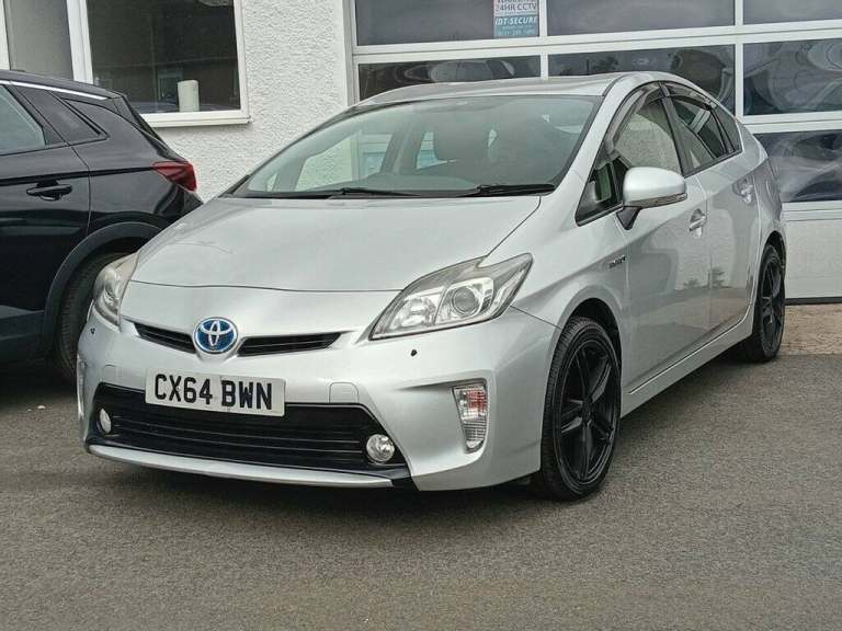 2014 Toyota Prius 1.5 Saloon 4dr Petrol Hybrid CVT (120 g/km, 70 bhp) Saloon HYBRID ELECTRIC Auto...
