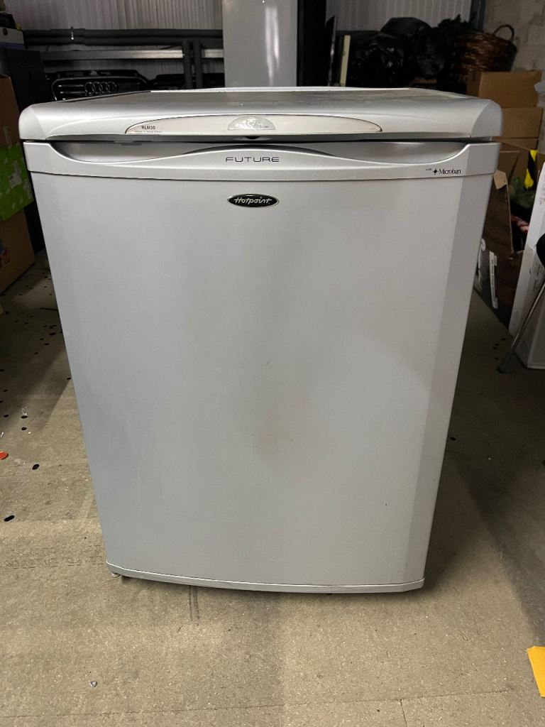 Under counter fridge