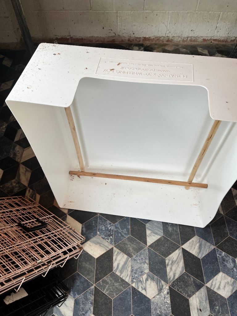 Petnap Whelping Box barely used 