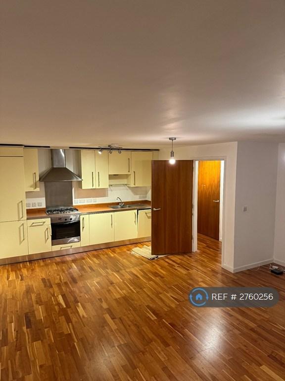 2 bedroom flat in Quaker Street, London, E1 (2 bed) (#2760256)