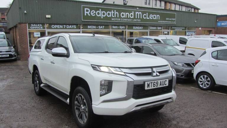 2020 Mitsubishi L200 2.2 DI-D DC Barbarian Pickup Double Cab 4dr Diesel Manual 4WD Euro 6 (s/s)  ...