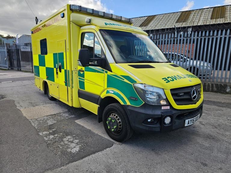 Mercedes Sprinter 519 CDI Automatic Box Ambulance 2015 