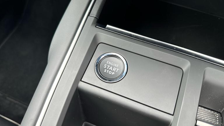 2024 Citroen C5 Aircross 1.6 14.2kWh MAX SUV 5dr Petrol Plug-in Hybrid e-EAT8 Euro 6 (s/s) (225 p...